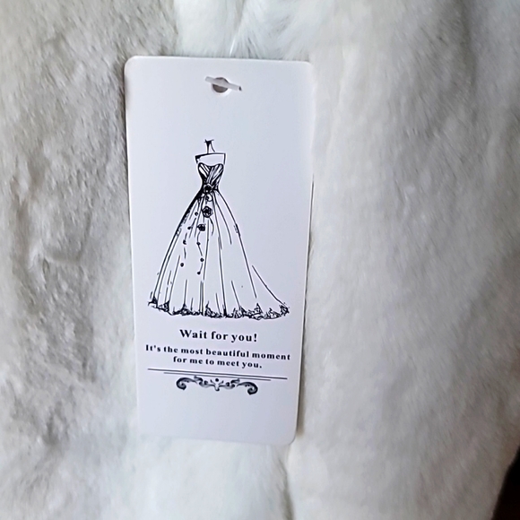 New! WAIT FOR YOU Winter White Faux Rex Rabbit Chinchilla Fur Wrap Stole Jacket. - Picture 11 of 11